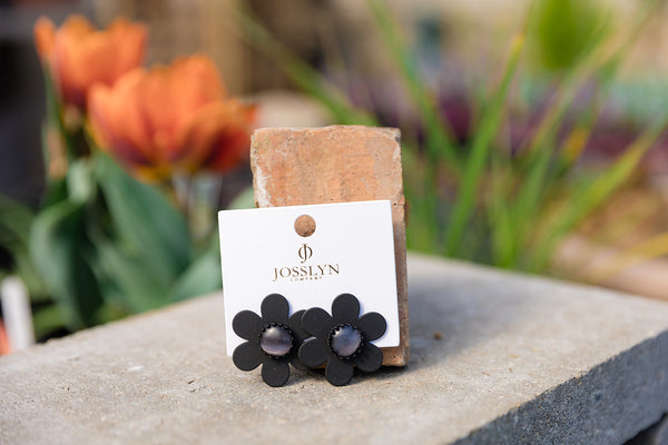Amber Flower Petal Earrings Black – Cypress Boutique