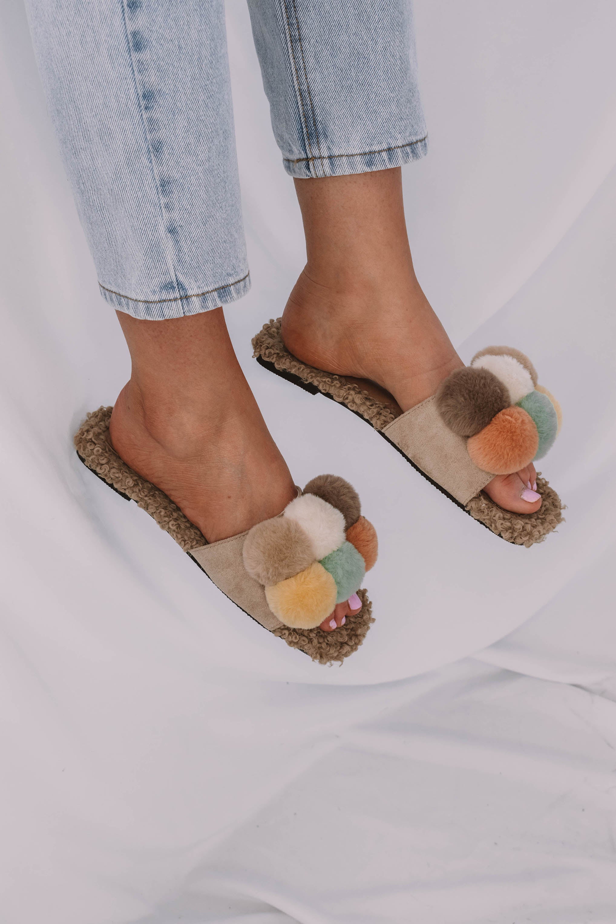 Marta Pom Pom Slide