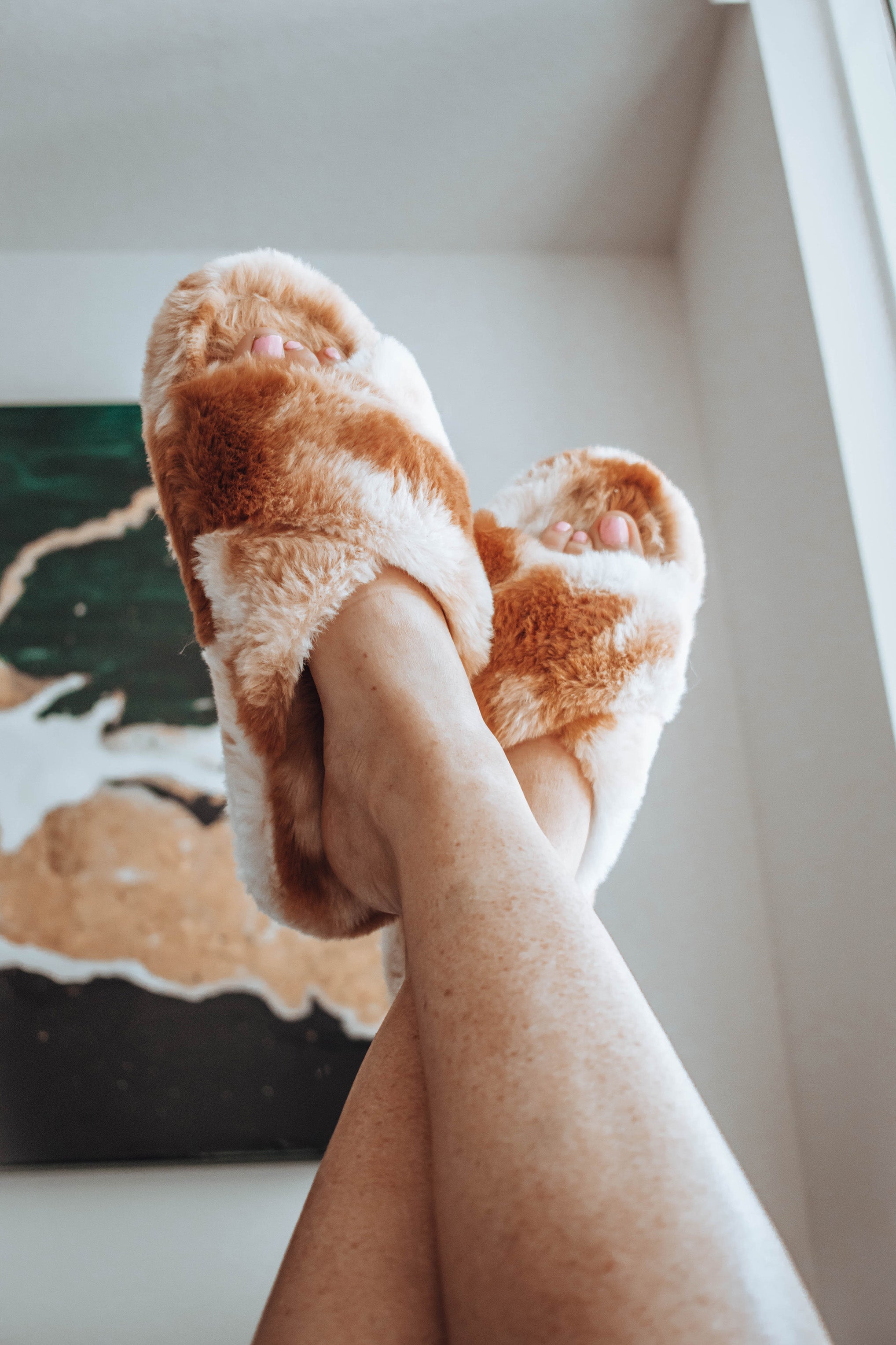 Elk Valley Faux Fur Slipper - Camel + Bone