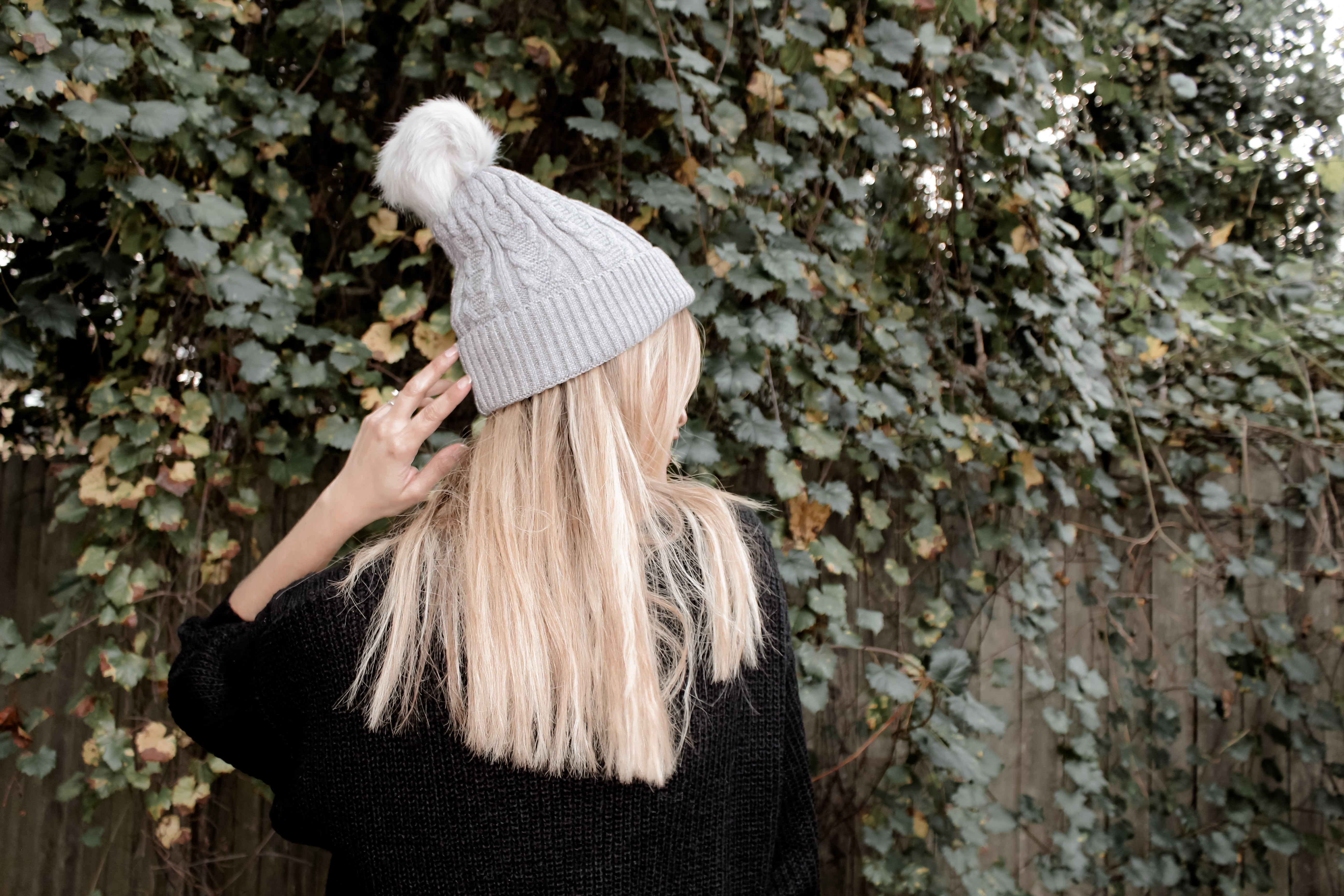 Ribbed Beanie - GREY