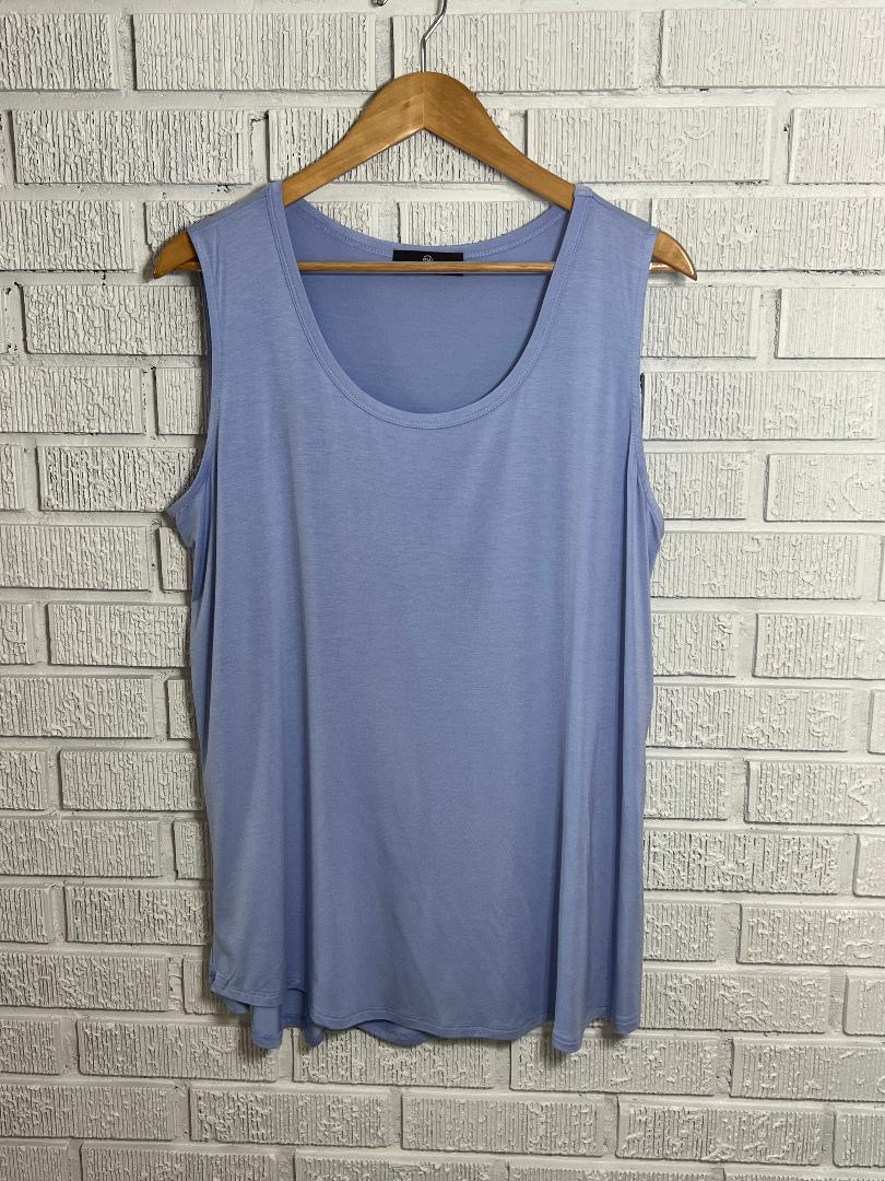 Gwenneth Basic Tank Curvy
