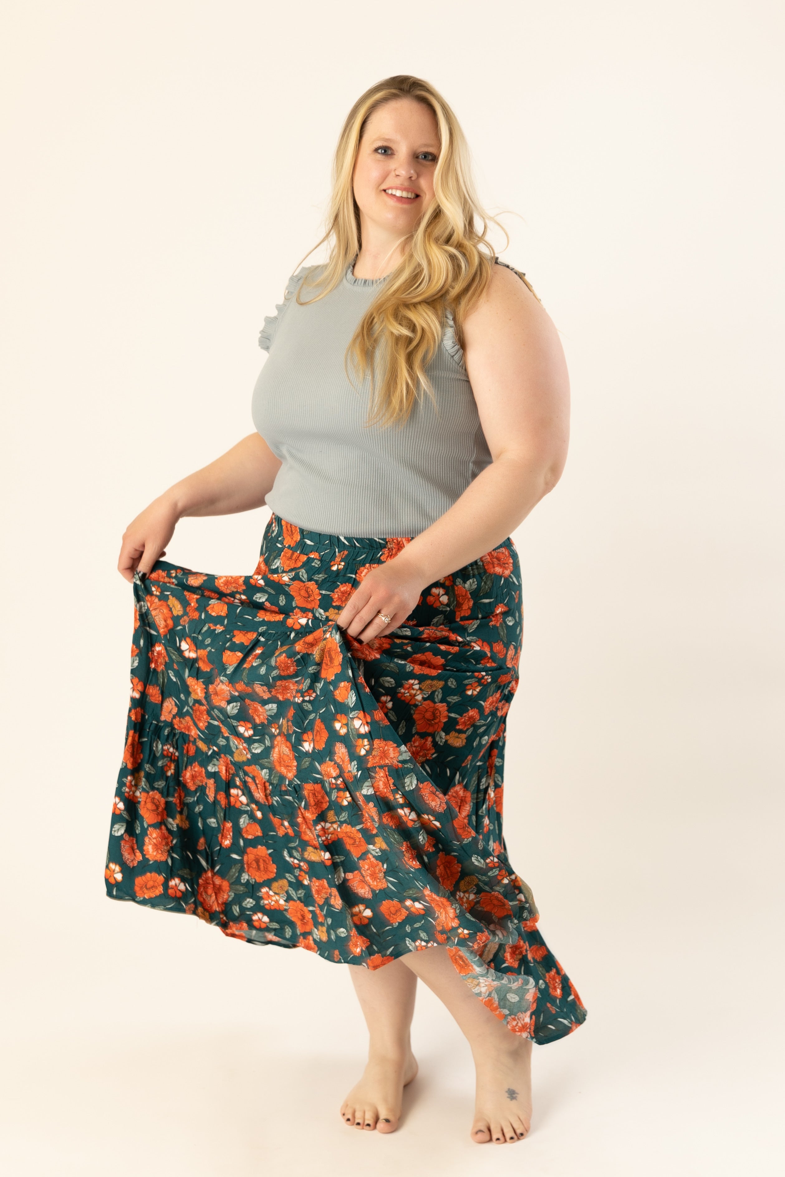 Andhra Floral Skirt Curvy