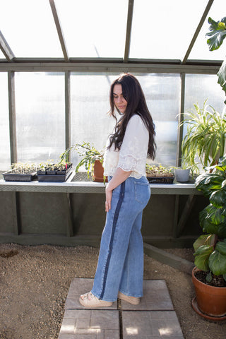 Fort Worth Studded Wide Leg Jeans