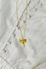 The Metal Shark Necklace - Gold