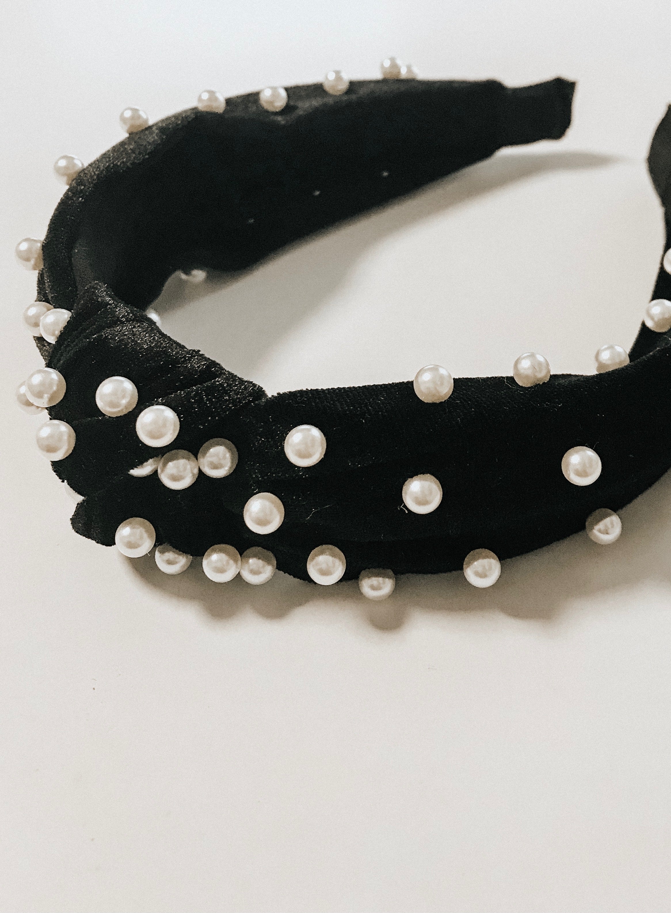 Knotted Pearl Headband - BLACK