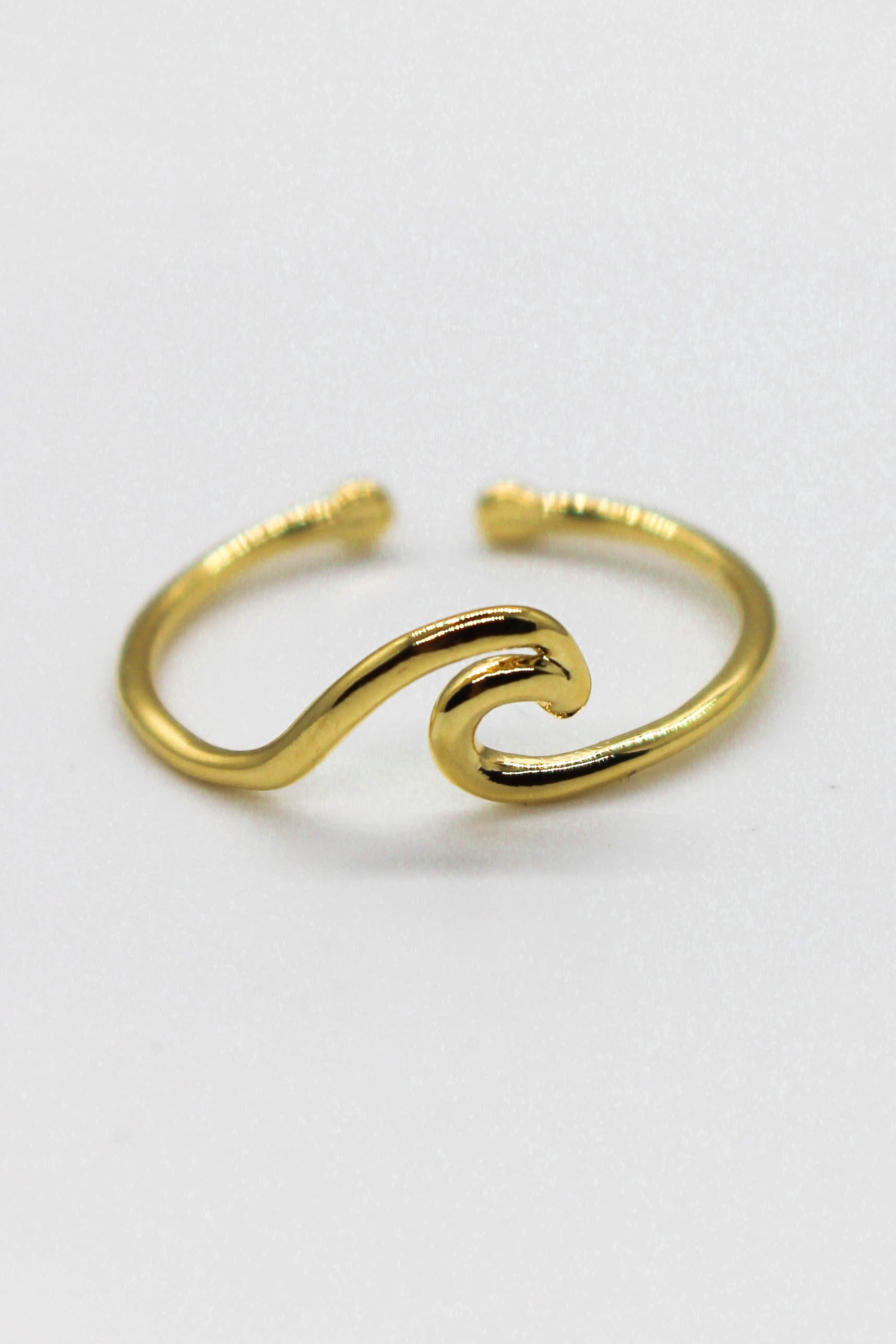 Cutout Wave Adjustable Ring - GOLD